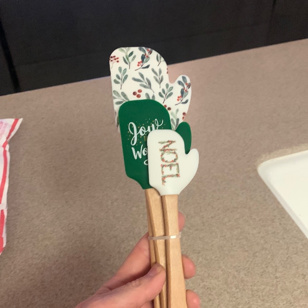 CWC 3 piece Holiday Utensil Set